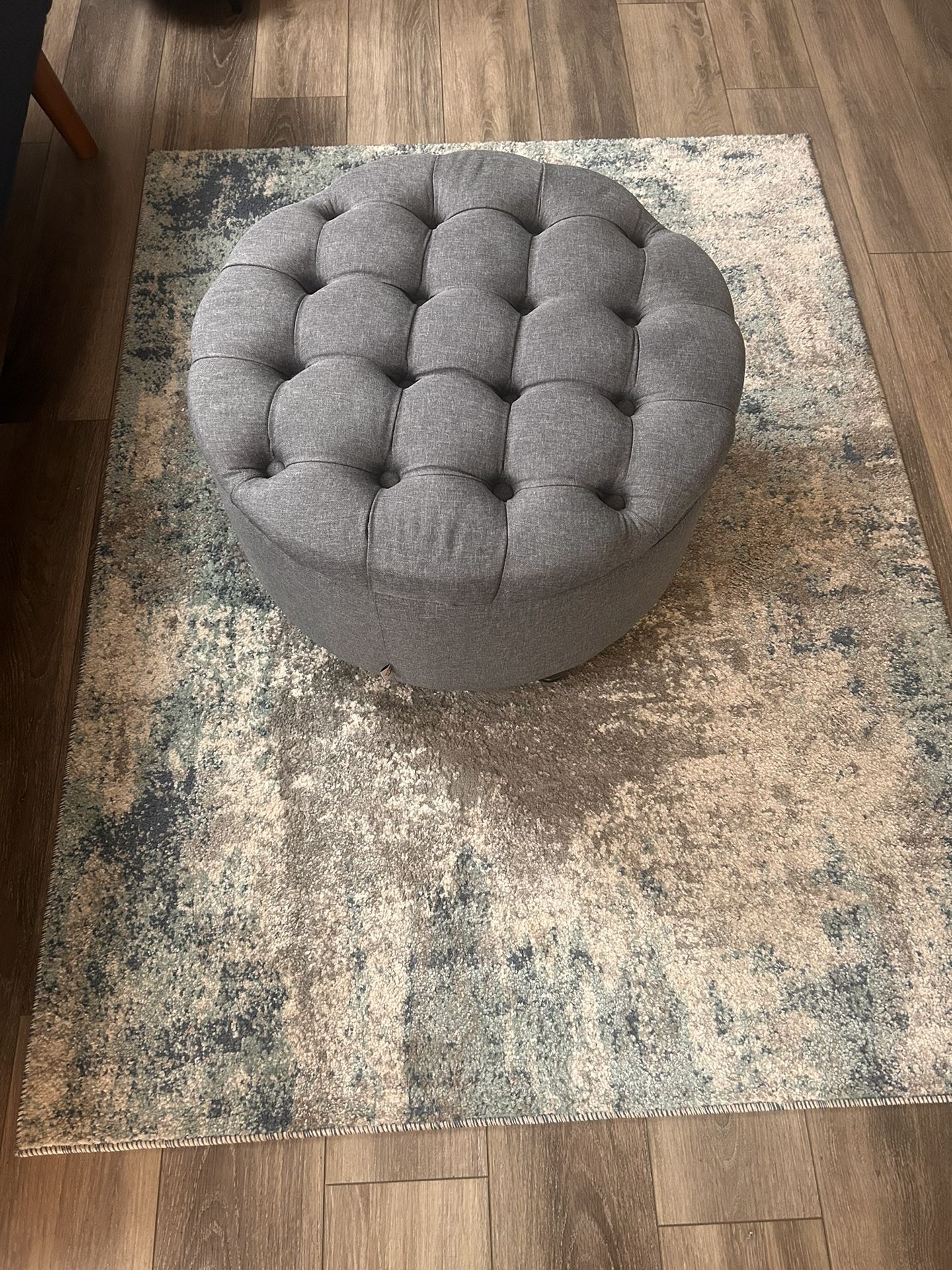 Tuffed Ottoman