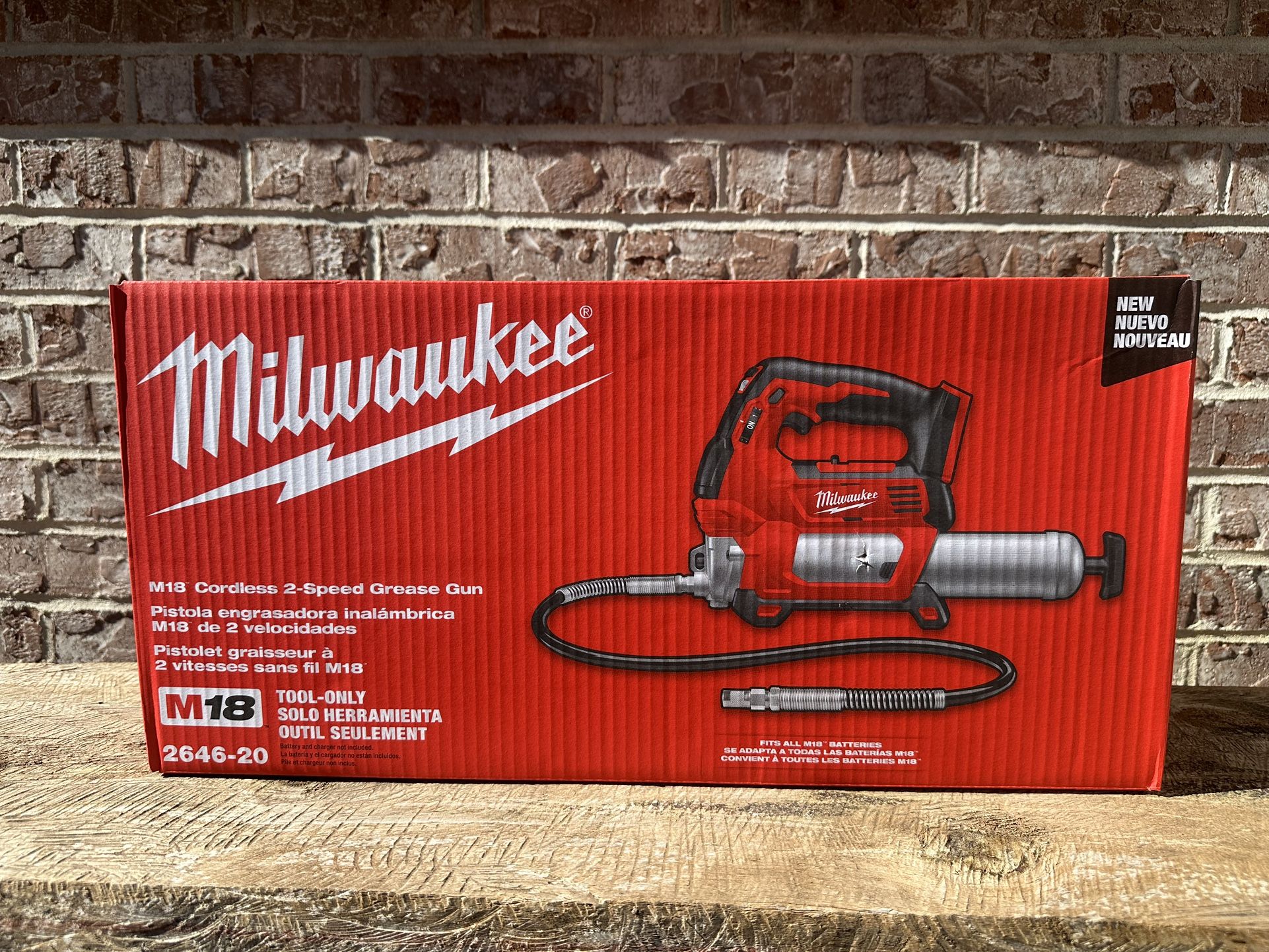 Milwaukee M18 2-Spd Grease Gun Bare Tool