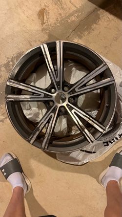 BMW OEM 19” Wheel – 1 Wheel – Damaged