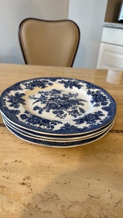 Johnson Bros England 1883 Dinner Plates set of 4