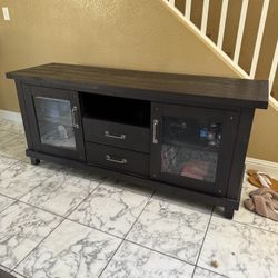 Jaxon 68in TV Stand