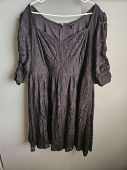 Comfortable black cotton-blend romper from Torrid in size 3. This garment is made of 95% cotton and 5% spandex. It has adjustable spaghetti straps and