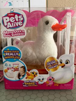Zuru pet alive mama duck and baby surprise