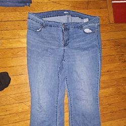 Lightly Worn Old Navy Boot Cut Size 20+