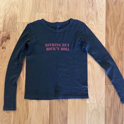 Brandy Melville lon sleeve