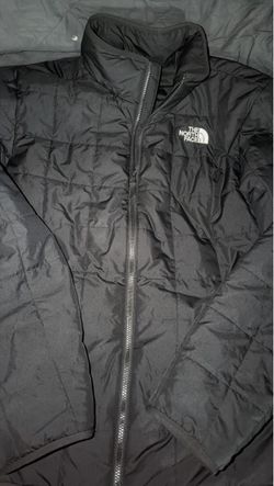 Men’s black NorthFace puffer jacket