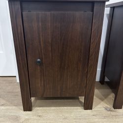 Wood Nightstands / End Tables (2)