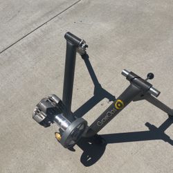 CycleOps Bike Trainer