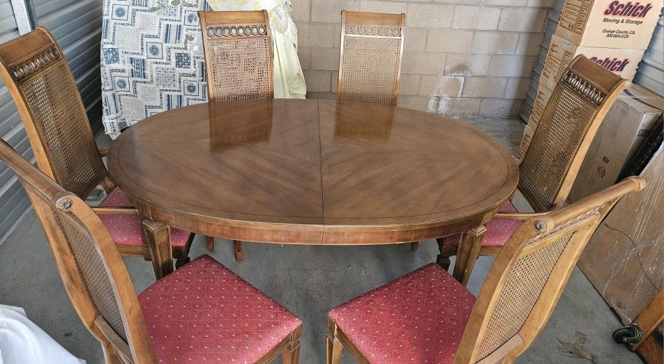 Vintage Thomasville Bardini Collection Dining Set - 8 Chairs - 2 W/Arms - 2 Leafs