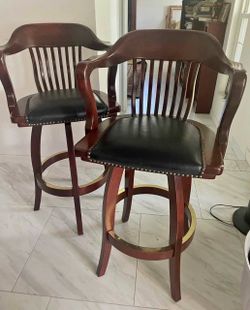 Pair of Mahogany Bankers-Style Swivel Bar Stools – Black Leather, Brass Trim