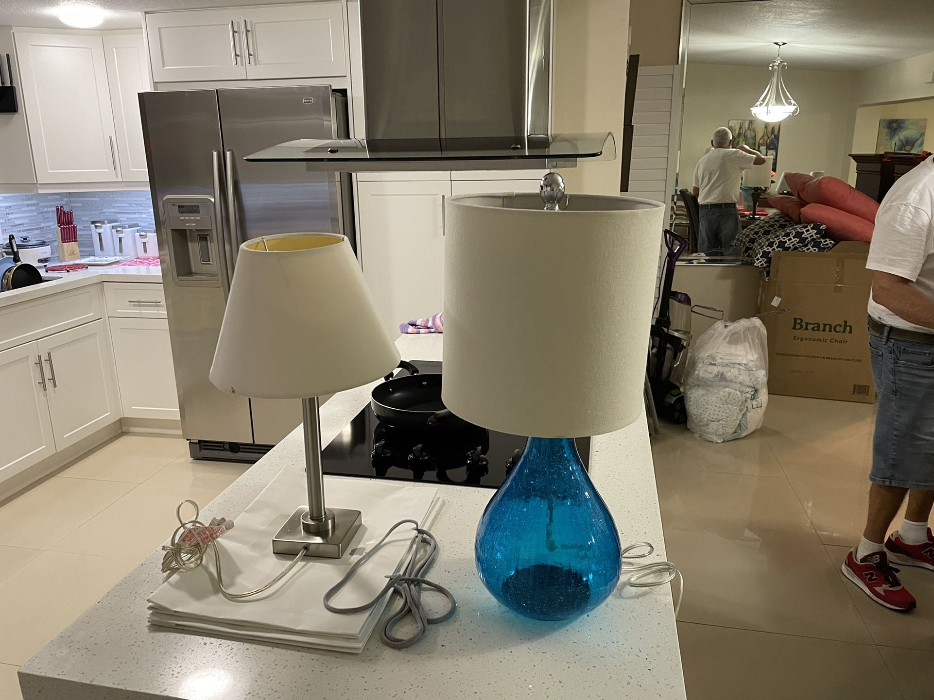 Set Of Night Stand Of Coffee Table Lamps