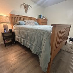 Queen Size Bedroom Set