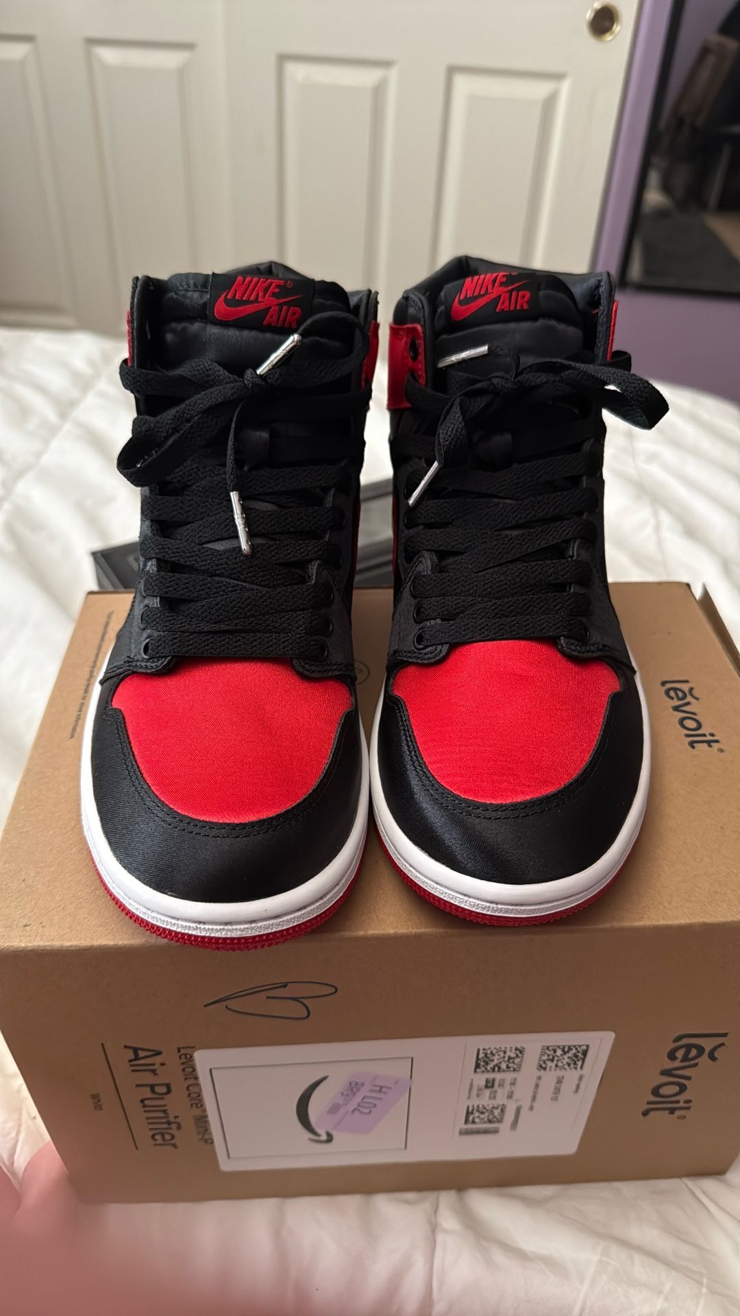 Jordan 1 Satin Bred 2023 Women’s