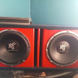 12's Speaker And Amp
