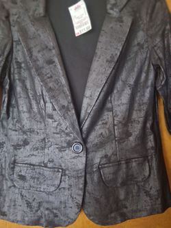 S- black pleather blazer with runched sleeves