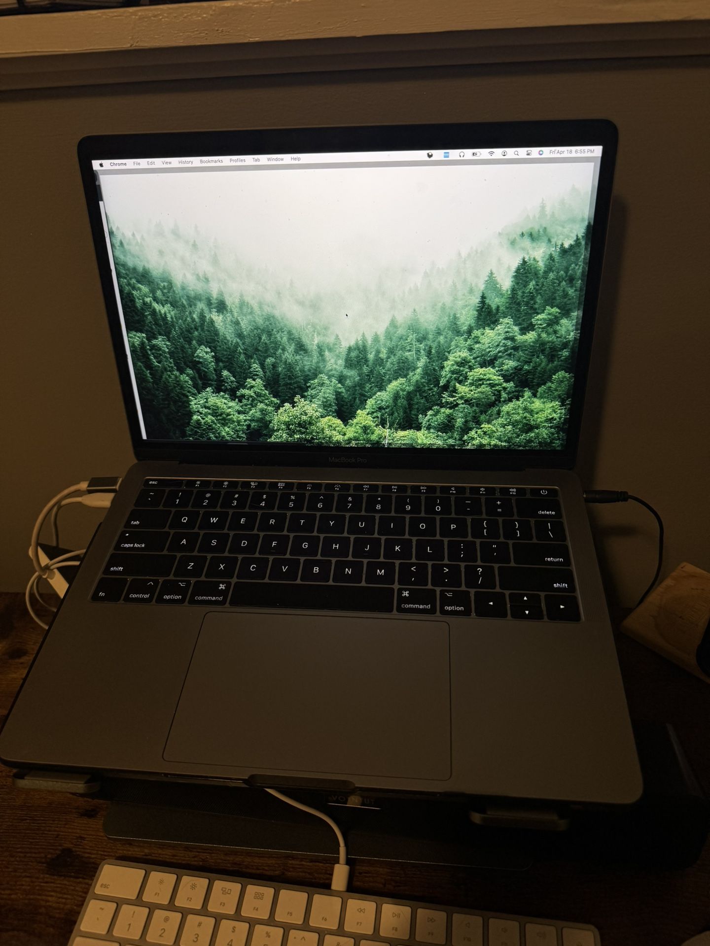 MacBook Pro 13” (2017) – Excellent Condition (Needs New Battery)