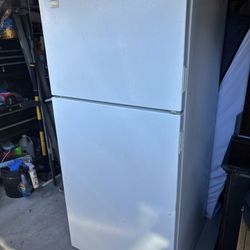 Whirlpool Refrigerator 