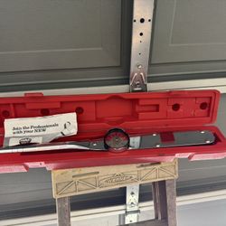 1/2 In. Torque Wrench With Gauge