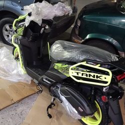   Scooter & Tank  & New & 200cc & 0 Miles 