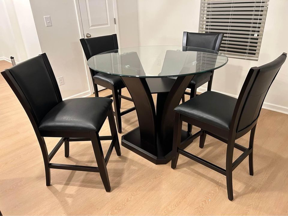Brand New 4 Piece Glass High Top Dining Table Set