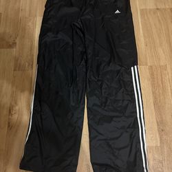 Adidas trackpants/wind breaker