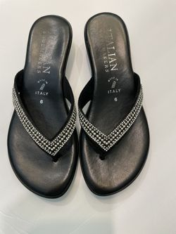 Women Black Sandal With Glittery Straps Size 6