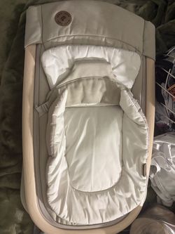 Baby rocker chair