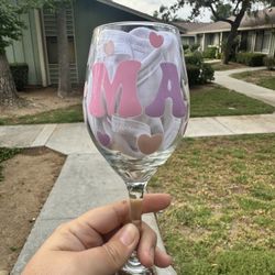 Mothers Day Wine Glass