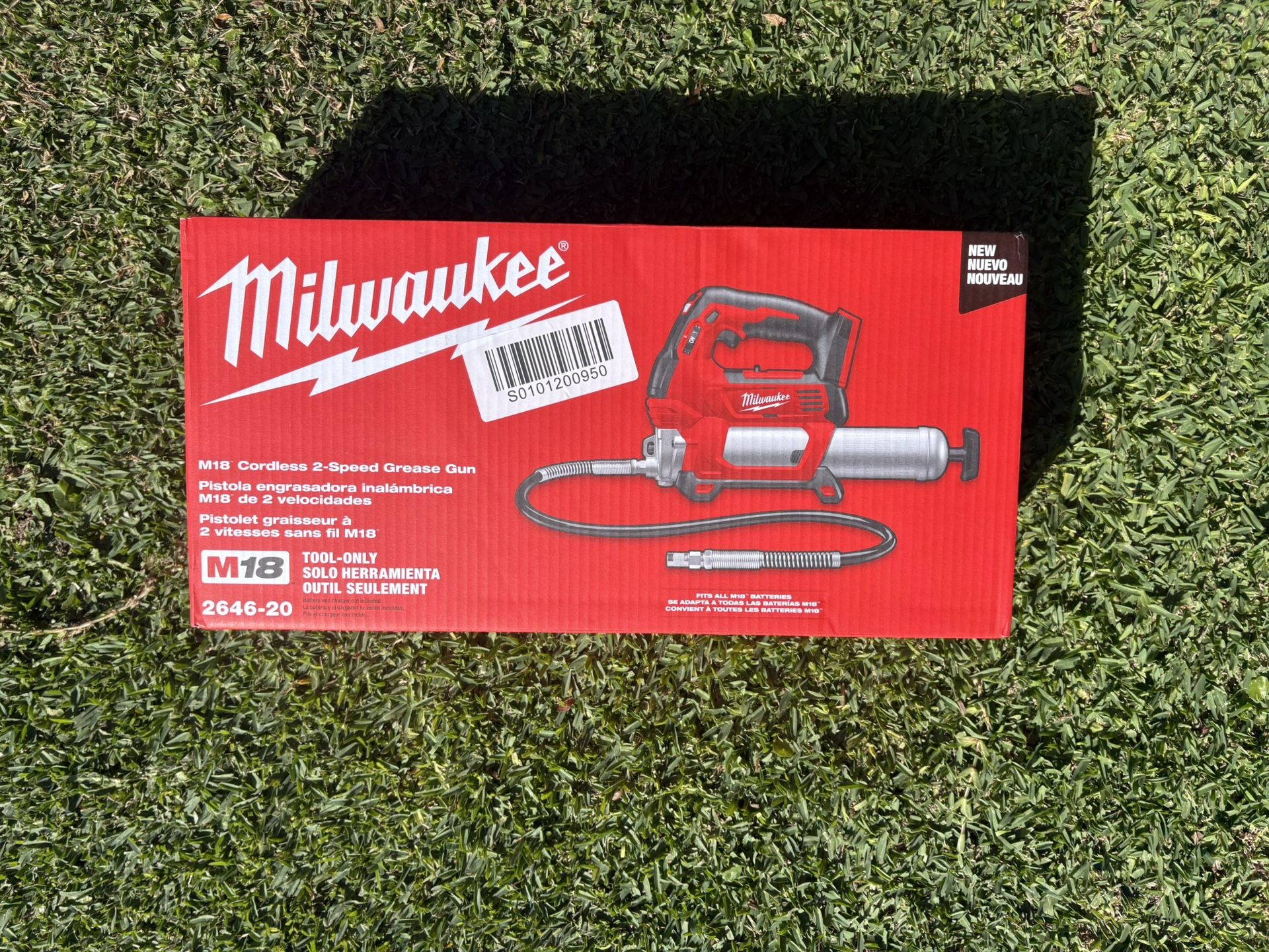 Milwaukee M18 cordless 2-speed Grease Gun
