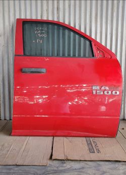 2009-2018 Dodge RAM 1500 Front Door Passenger Right Side OEM