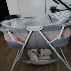 Baby Girl Bassinet 