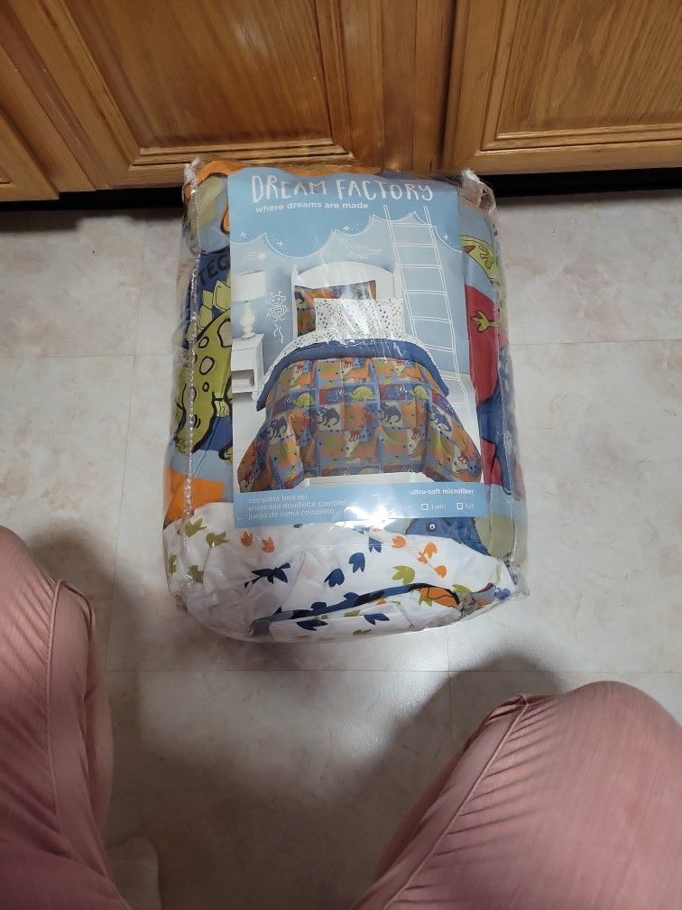 Dinosaur Bedding Set Twin