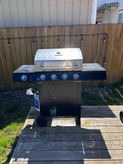Char-broil Performance Series 4 Burner Grill