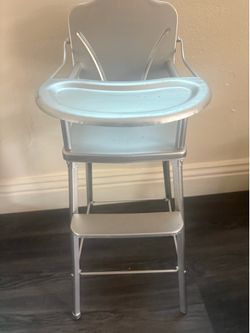 Amsco Metal Doll Highchair
