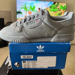 Size 11 Men Yeezy Powerphase “Calabasas Grey”