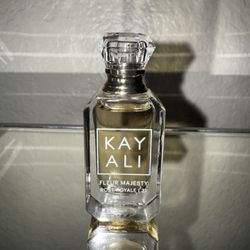 Kayali Fleur Majesty Perfume 