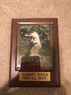 Sammy sosa 1998 NL MVP card with plaque