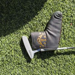 Scotty Cameron Super Select Newport 2 