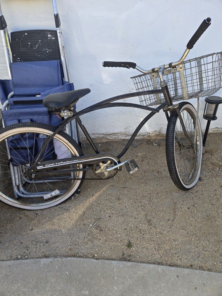Beach Cruiser With Large Basket
