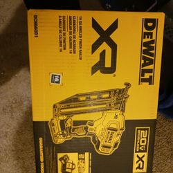 Cordless DeWalt 16GA Angled Finish Nailer