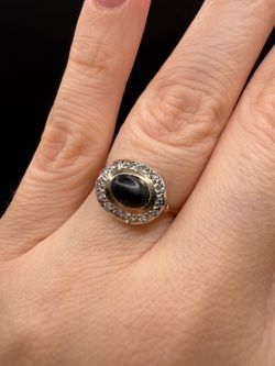 14K yellow gold black onyx and natural diamonds beautiful ring 2.6g