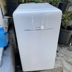 Daewoo Mini Fridge  