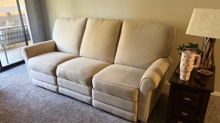 La-Z-Boy Power Reclining Sofa