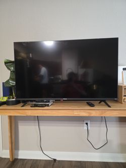 Hisense Ruku TV 43 inch