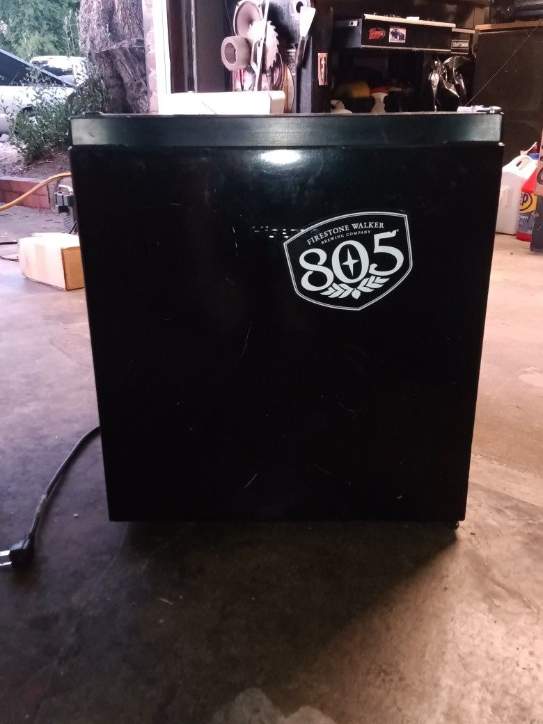 Mini Fridge $30 OBO