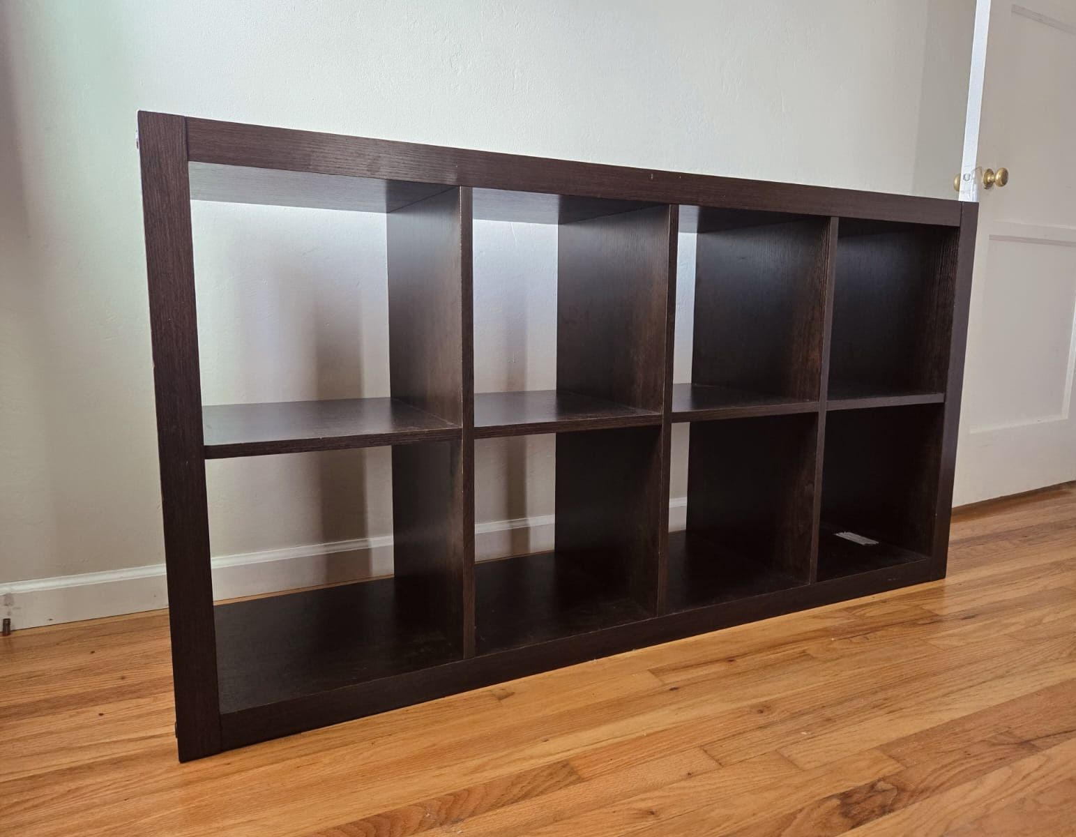 Gorgeous Wooden Cabinet / Bookshelf 