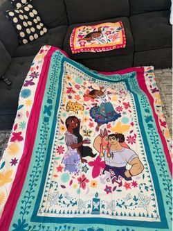 Twin Size Bedding
