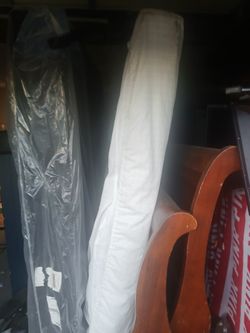 Like New Set Full Size Mattress N Box Spring