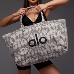ALO Yoga Gray Tie-Dye Canvas Cotton Large Tote Bag For Travel & Gym Carry-On