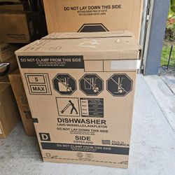 GE
24 in. Built-In Tall Tub Front Control Stainless Steel Dishwasher with 60 dBA, ENERGY STAR